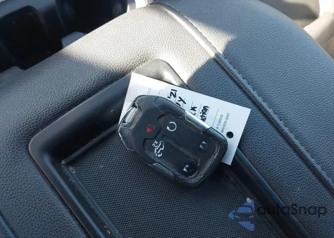 2020 Chevrolet Silverado 1500 4Wd Short Bed Lt Trail Boss z USA, uszkodzony, nr VIN 1GCPYFED7LZ140567